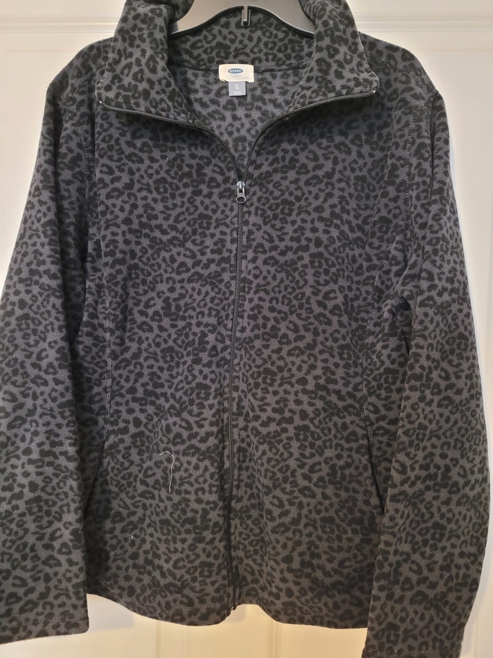 Women's Old Navy Black and Gray Leopard Fleece Zip Jacket XL
